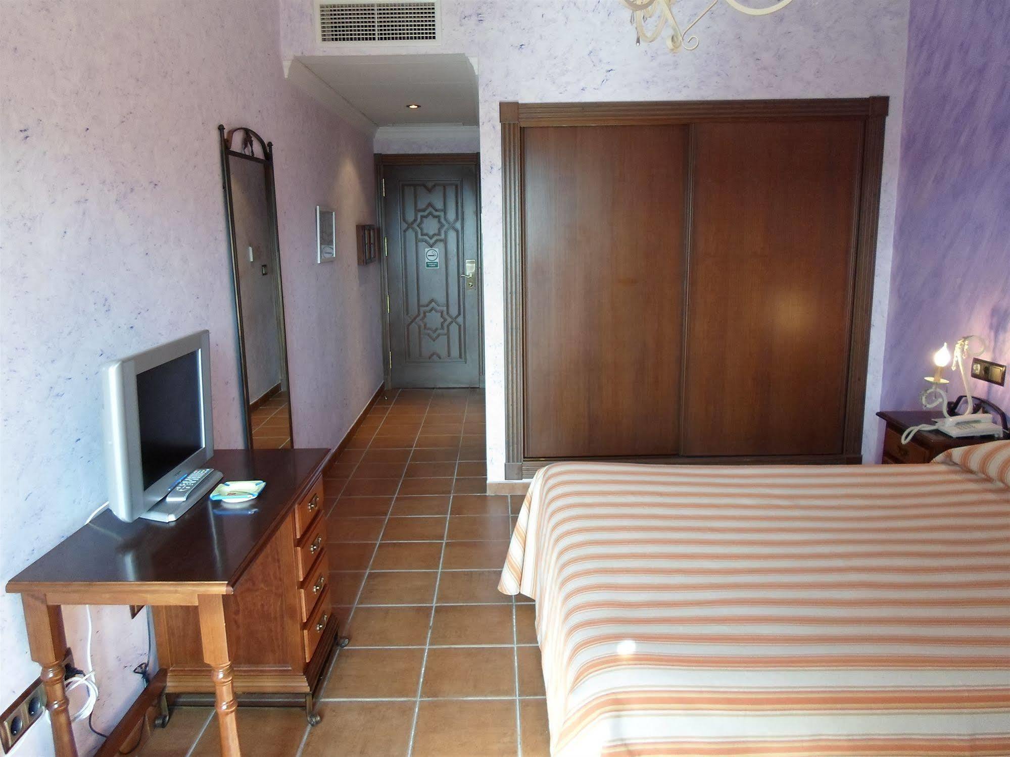 Hotel El Doncel Atarfe Luaran gambar